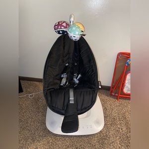 4moms mamaroo black